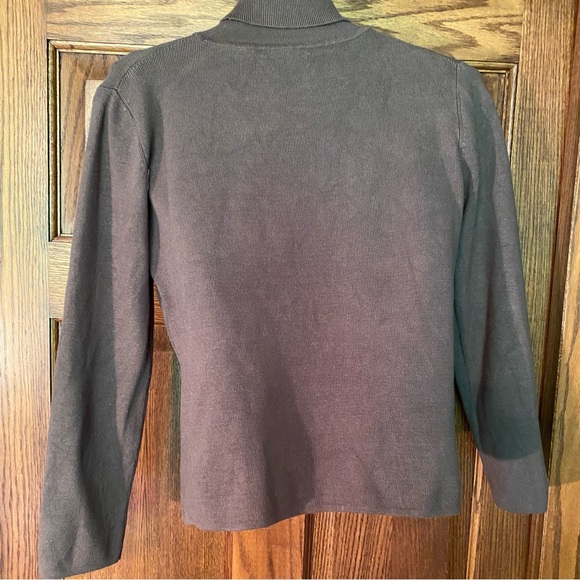WD NY Women Green Turtleneck Crop Sweater Size L - Picture 2 of 5